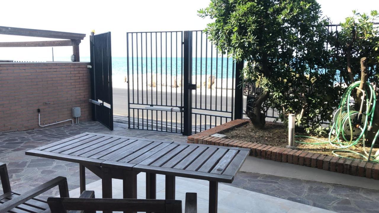 Beach Appartament Marina di Montemarciano Exterior photo